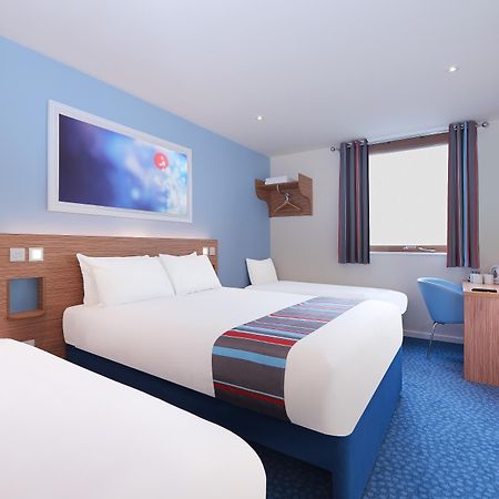 Ramada Encore Milton Keynes Exterior photo