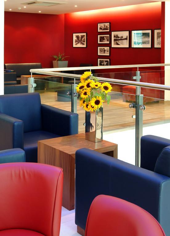 Ramada Encore Milton Keynes Exterior photo
